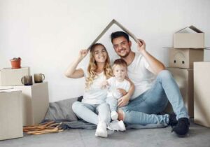 family-moving500x350